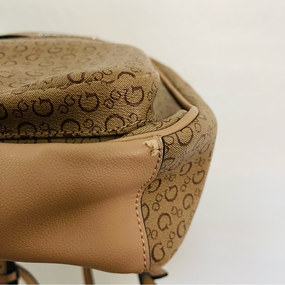 🌸 Guess Brown Mini Backpack with Monogram Design - image 6